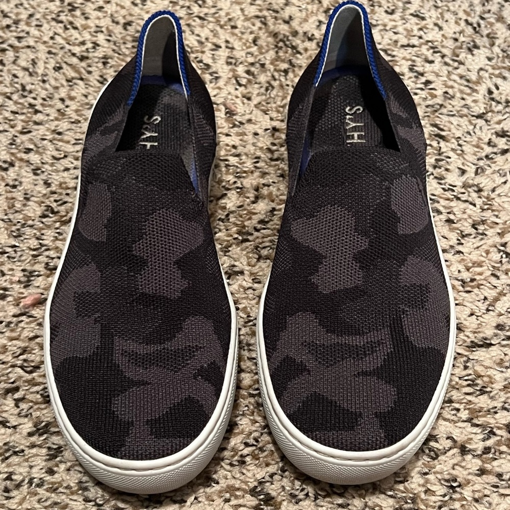 Womens Rothy’s Slip-on Grey Camo Size 6.5
